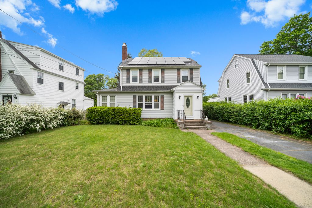 114 Kneeland Road, New Haven, CT 06512