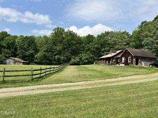 12615 Star Branch Road, Coeburn, VA 24230