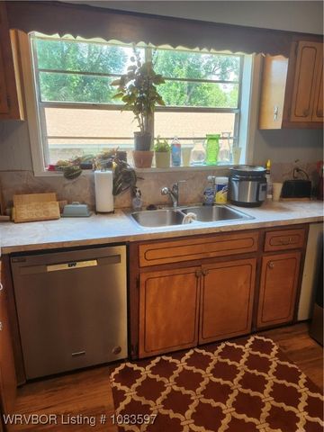 101 Hollow Drive, Roland, OK 74954