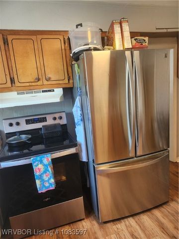 101 Hollow Drive, Roland, OK 74954