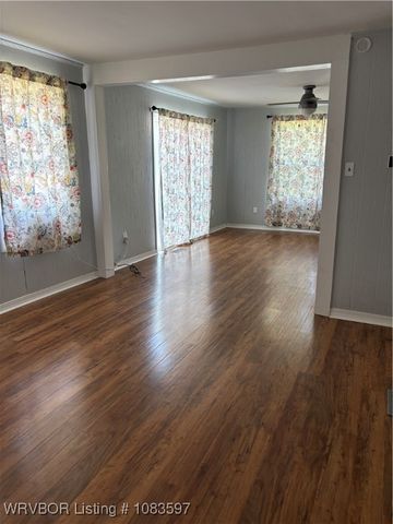 101 Hollow Drive, Roland, OK 74954