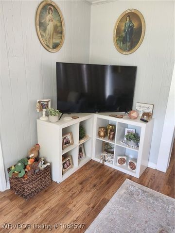 101 Hollow Drive, Roland, OK 74954