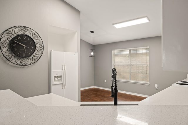 706 Marsh Harbor Drive, Mary Esther, FL 32569