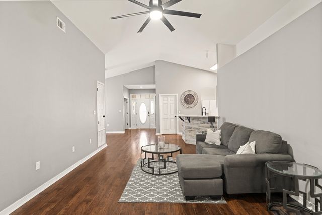 706 Marsh Harbor Drive, Mary Esther, FL 32569