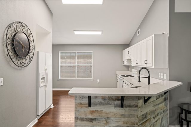 706 Marsh Harbor Drive, Mary Esther, FL 32569