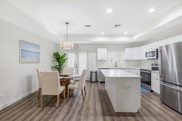 1116 SW 33rd Ave Avenue SW, Vero Beach, FL 32968