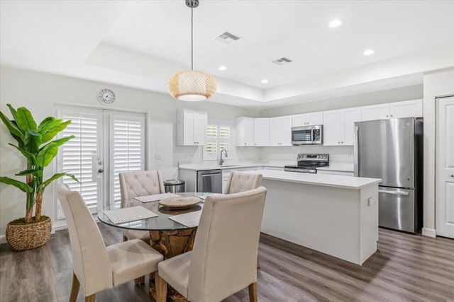 1116 SW 33rd Ave Avenue SW, Vero Beach, FL 32968