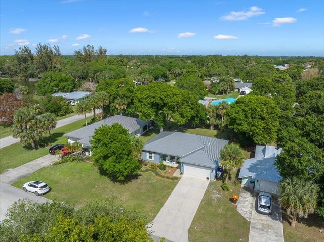 1116 SW 33rd Ave Avenue SW, Vero Beach, FL 32968