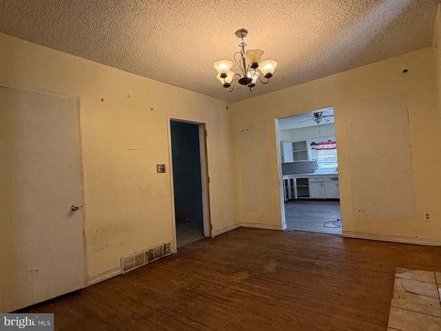 14 HORTON AVE, Bridgeton, NJ 08302