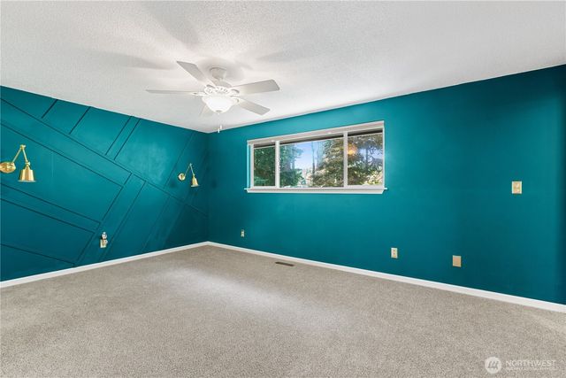 8002 55th Avenue Ct E, Puyallup, WA 98371