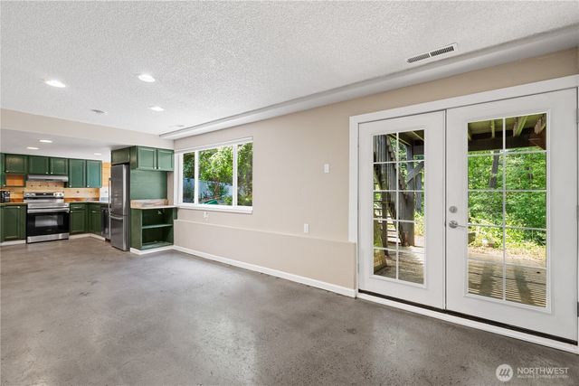 8002 55th Avenue Ct E, Puyallup, WA 98371