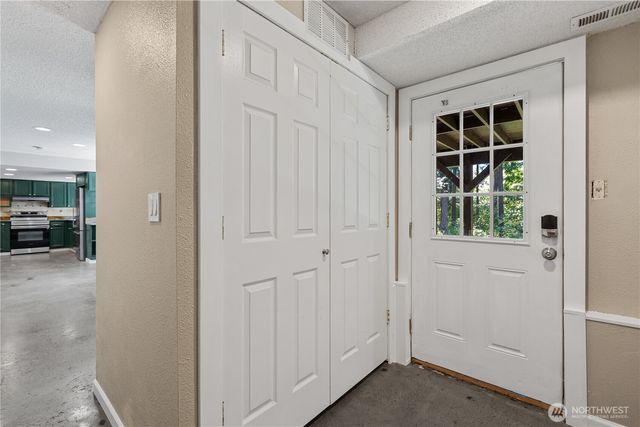 8002 55th Avenue Ct E, Puyallup, WA 98371