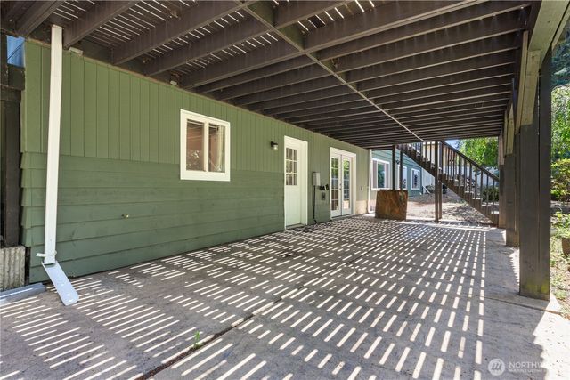 8002 55th Avenue Ct E, Puyallup, WA 98371
