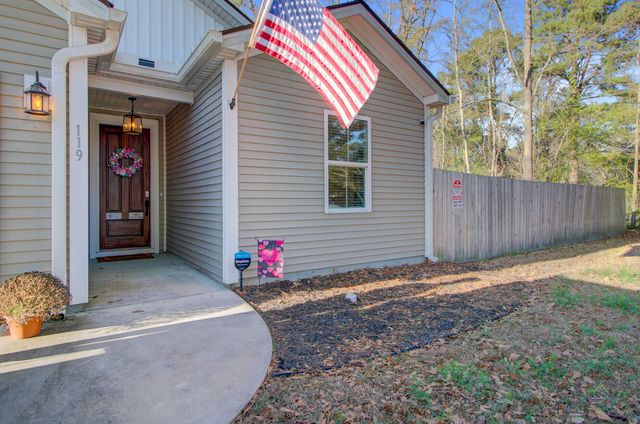 119 Bell Drive, Summerville, SC 29485
