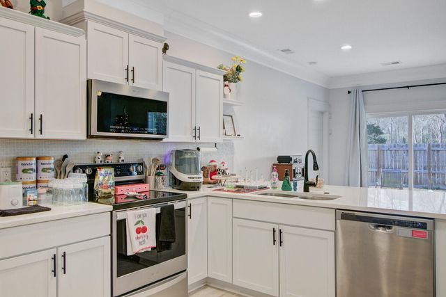 119 Bell Drive, Summerville, SC 29485