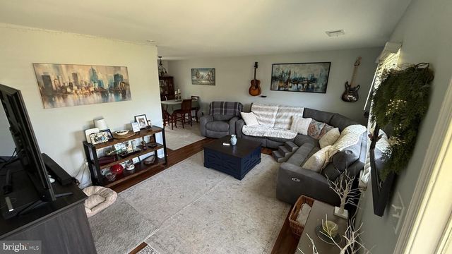 4552 LAURENCE CT, Bensalem, PA 19020