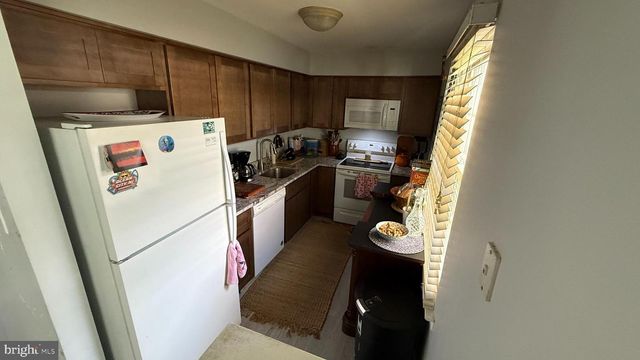 4552 LAURENCE CT, Bensalem, PA 19020