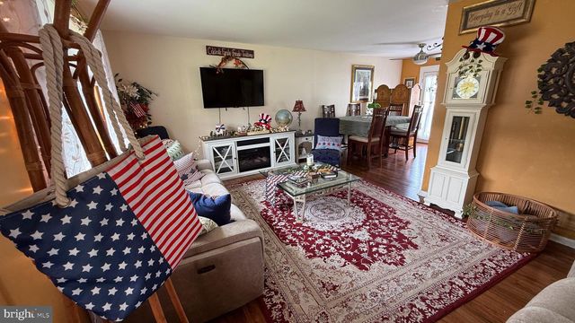 4552 LAURENCE CT, Bensalem, PA 19020