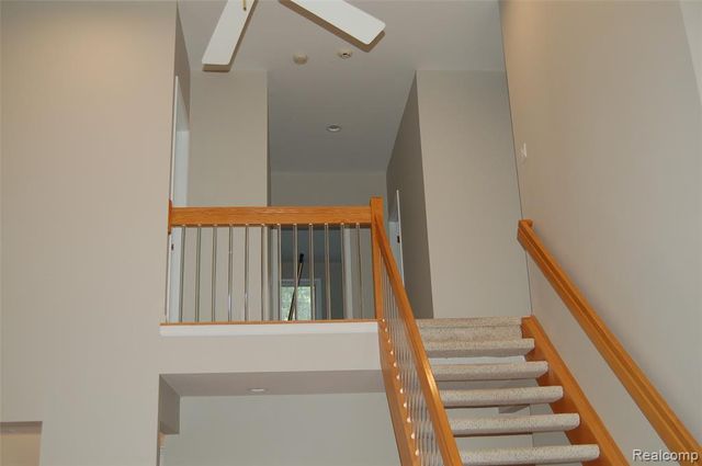 9843 Creekwood Trail, Davisburg, MI 48350