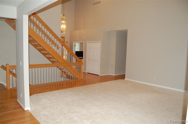 9843 Creekwood Trail, Davisburg, MI 48350