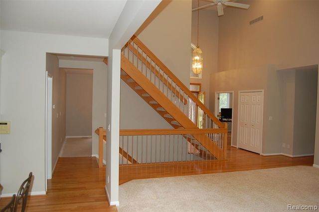 9843 Creekwood Trail, Davisburg, MI 48350