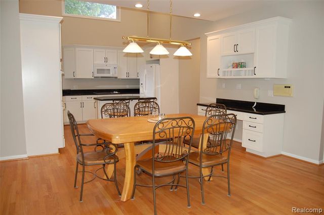 9843 Creekwood Trail, Davisburg, MI 48350
