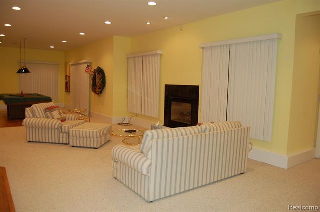 9843 Creekwood Trail, Davisburg, MI 48350