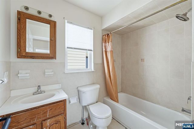 303-305 Runyon Street, Newark, NJ 07108