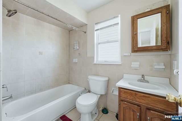 303-305 Runyon Street, Newark, NJ 07108