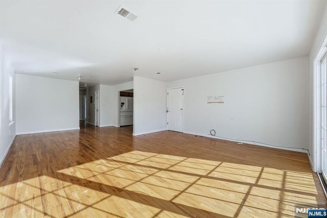 303-305 Runyon Street, Newark, NJ 07108