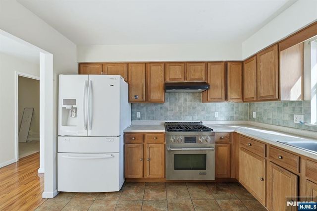 303-305 Runyon Street, Newark, NJ 07108