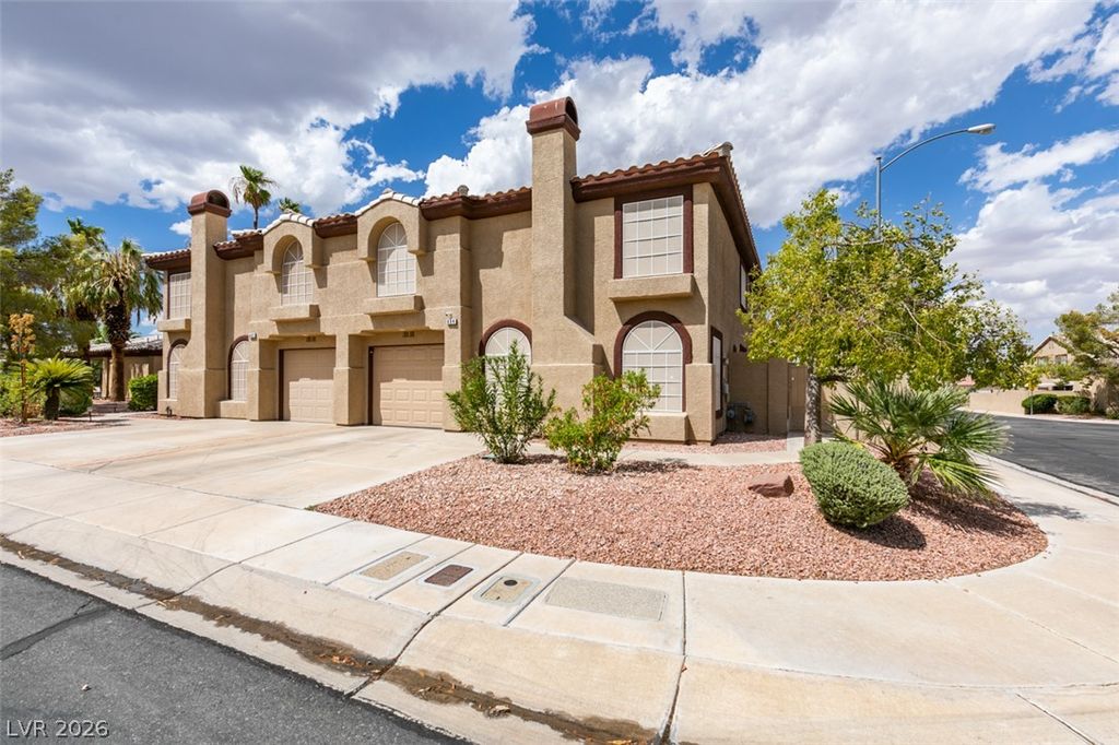 684 Harbor Mist Avenue, Henderson, NV 89015 — photo 3