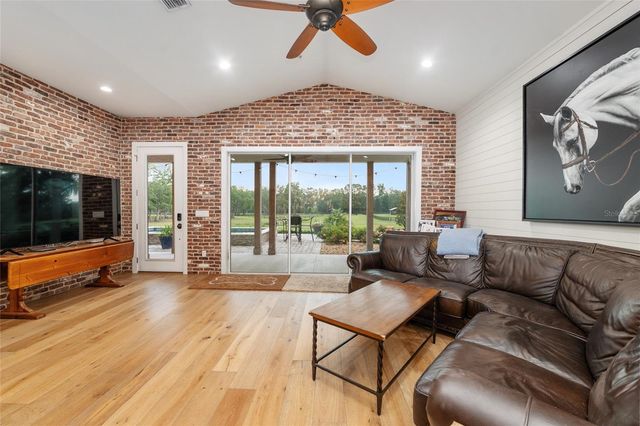 11140 NW 160TH AVENUE, Morriston, FL 32668