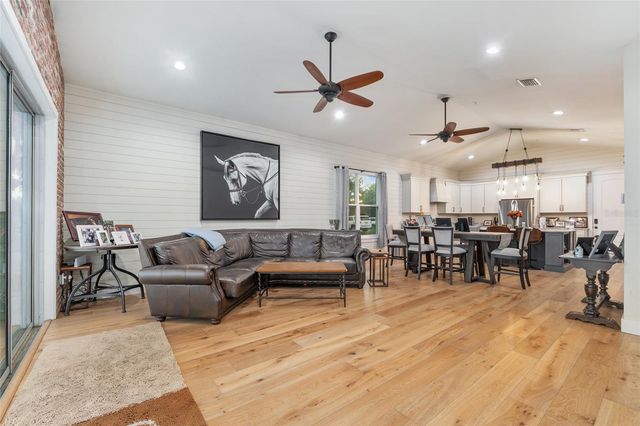 11140 NW 160TH AVENUE, Morriston, FL 32668