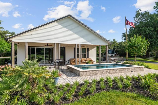 11140 NW 160TH AVENUE, Morriston, FL 32668
