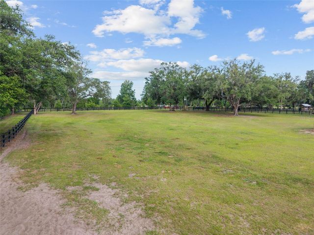 11140 NW 160TH AVENUE, Morriston, FL 32668