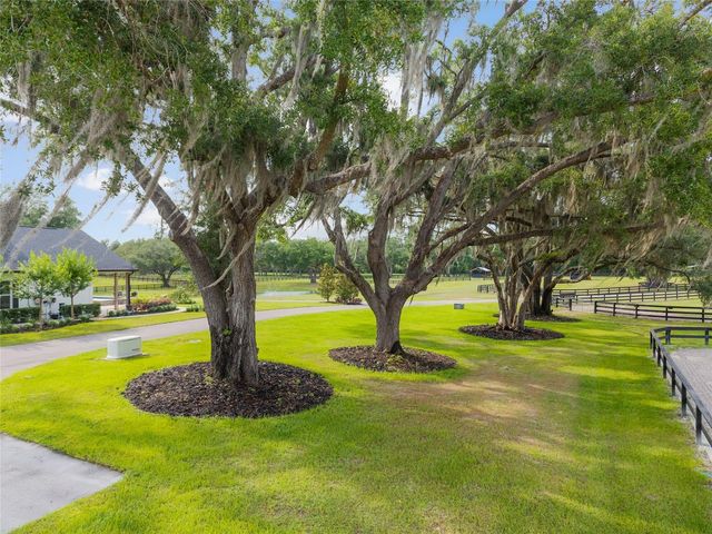 11140 NW 160TH AVENUE, Morriston, FL 32668