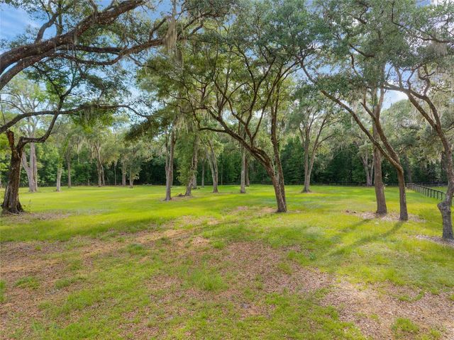 11140 NW 160TH AVENUE, Morriston, FL 32668