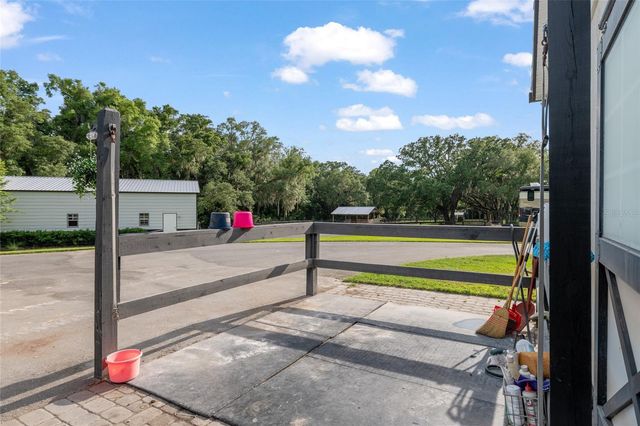 11140 NW 160TH AVENUE, Morriston, FL 32668