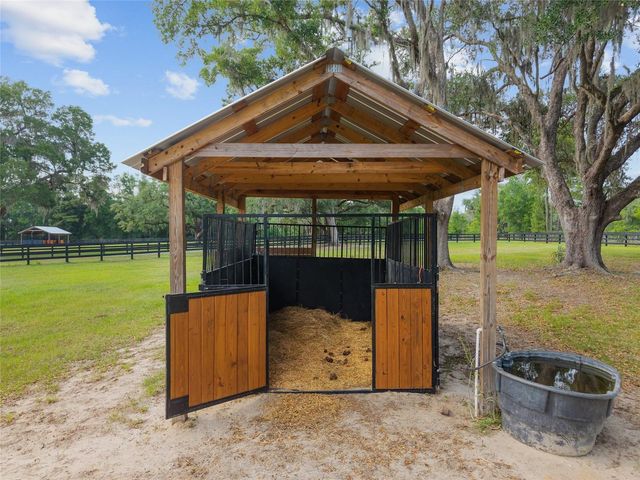 11140 NW 160TH AVENUE, Morriston, FL 32668