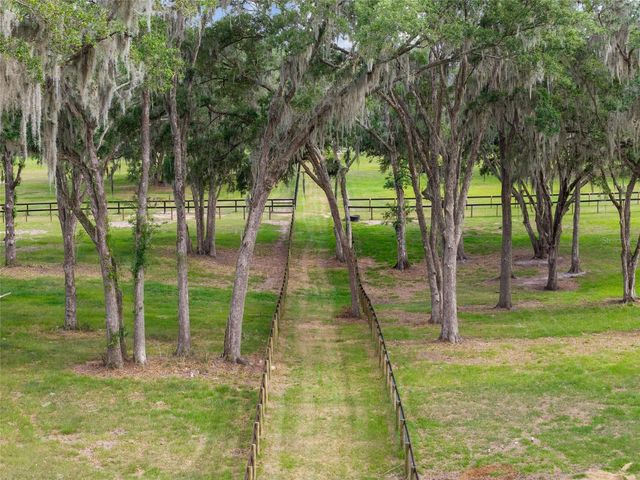 11140 NW 160TH AVENUE, Morriston, FL 32668