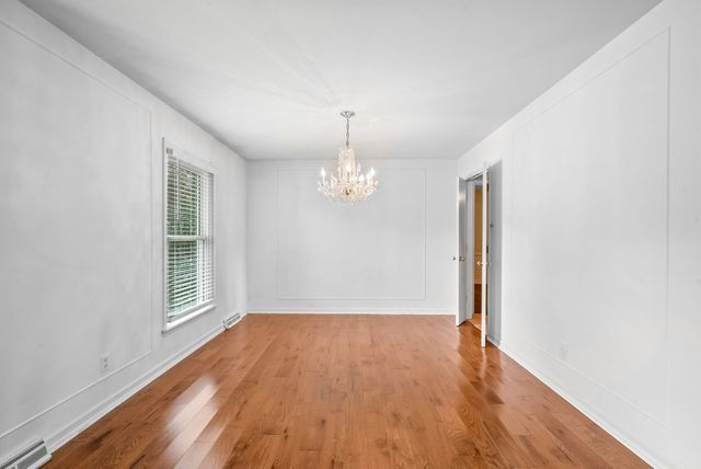 107 N Sunset Cir, Hopkinsville, KY 42240