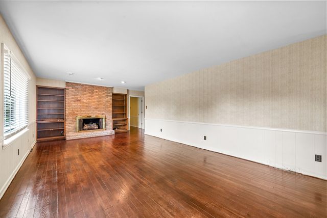 107 N Sunset Cir, Hopkinsville, KY 42240