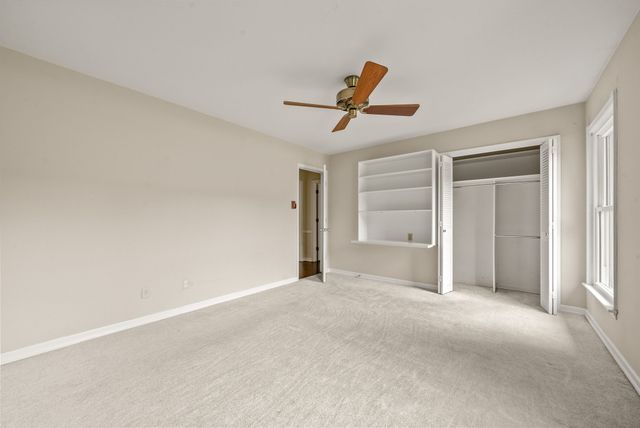 107 N Sunset Cir, Hopkinsville, KY 42240