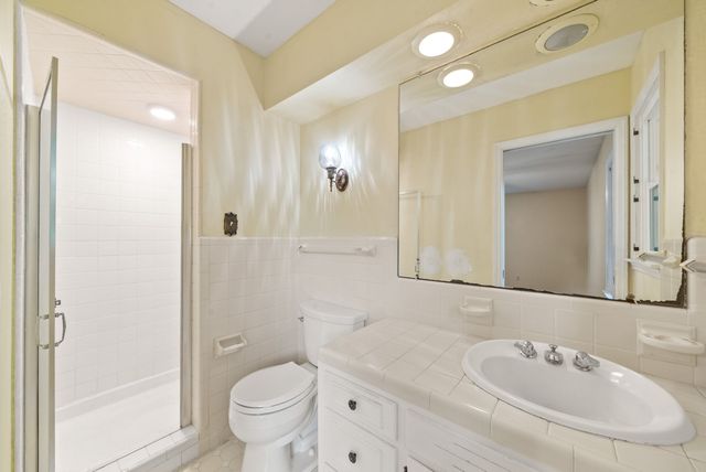 107 N Sunset Cir, Hopkinsville, KY 42240