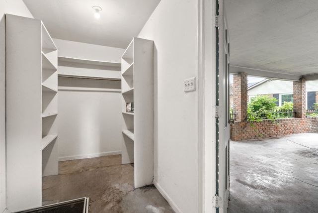 107 N Sunset Cir, Hopkinsville, KY 42240