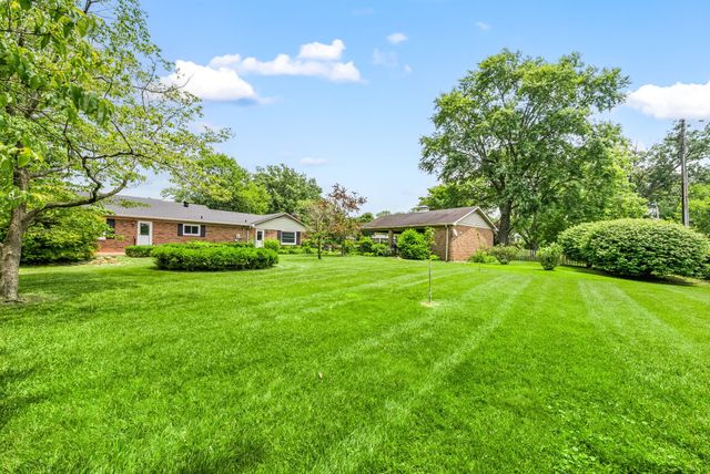 107 N Sunset Cir, Hopkinsville, KY 42240