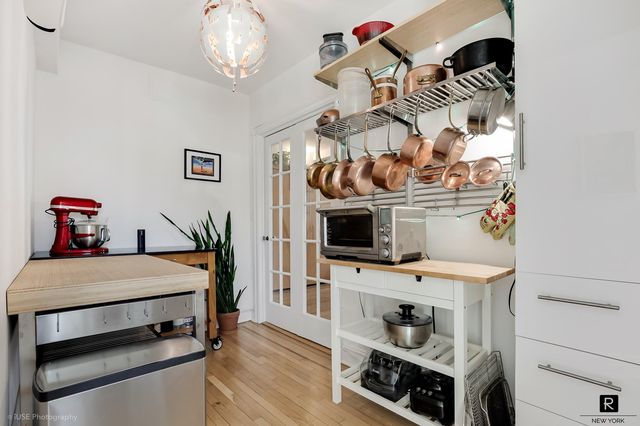 200 W 108th St Apt 12F, New York City, NY 10025