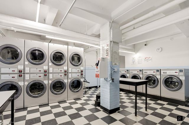 200 W 108th St Apt 12F, New York City, NY 10025