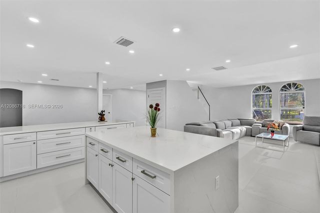 5301 SW 190th Avenue, Southwest Ranches, FL 33332
